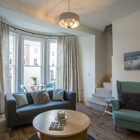 Stylish Apartment Close To Gloucester Quays & Docks Екстериор снимка