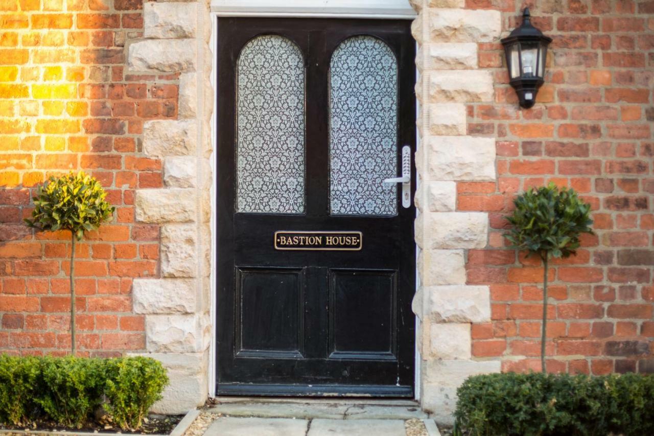 Stylish Apartment Close To Gloucester Quays & Docks Екстериор снимка